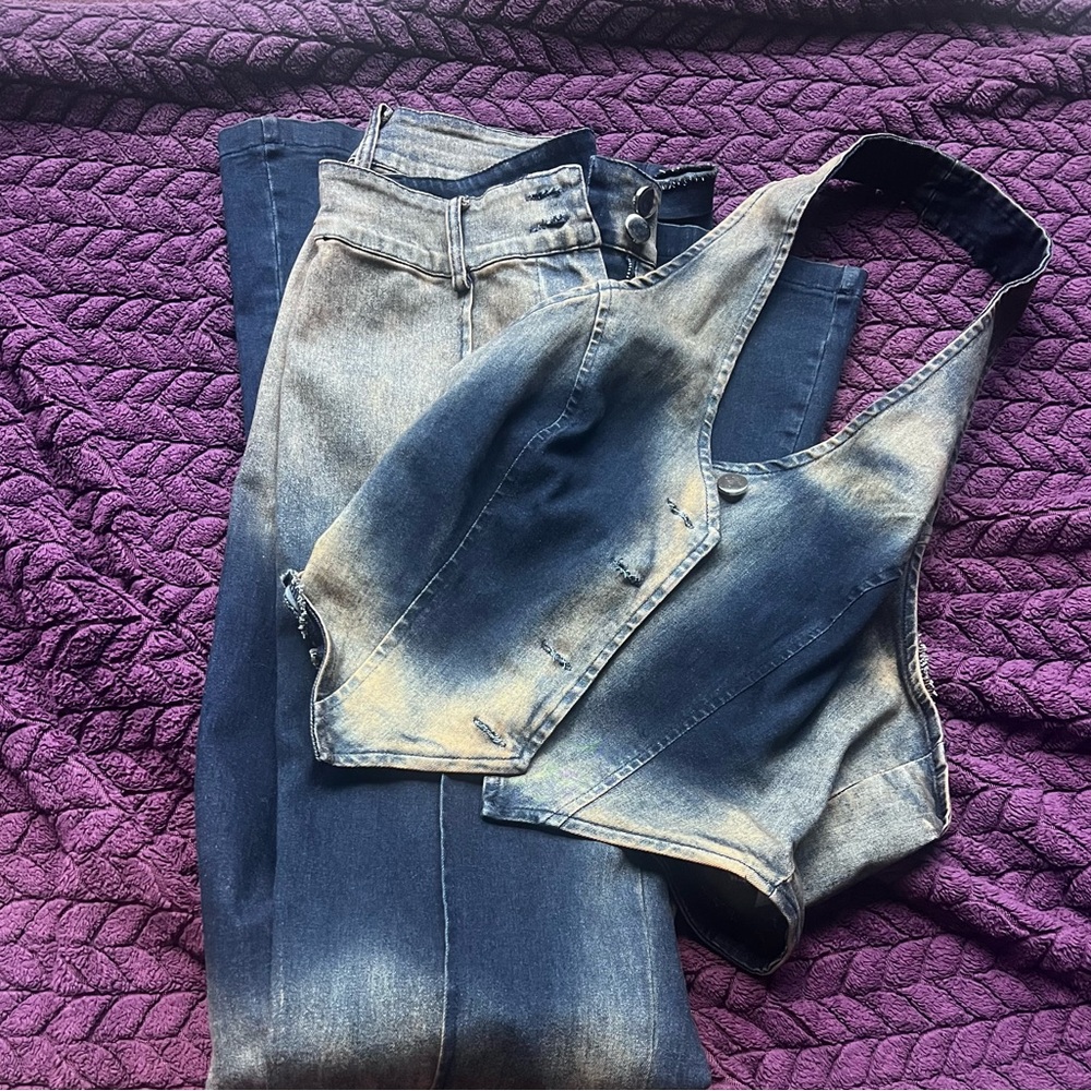 Stylish Denim Vest and Jeans Set